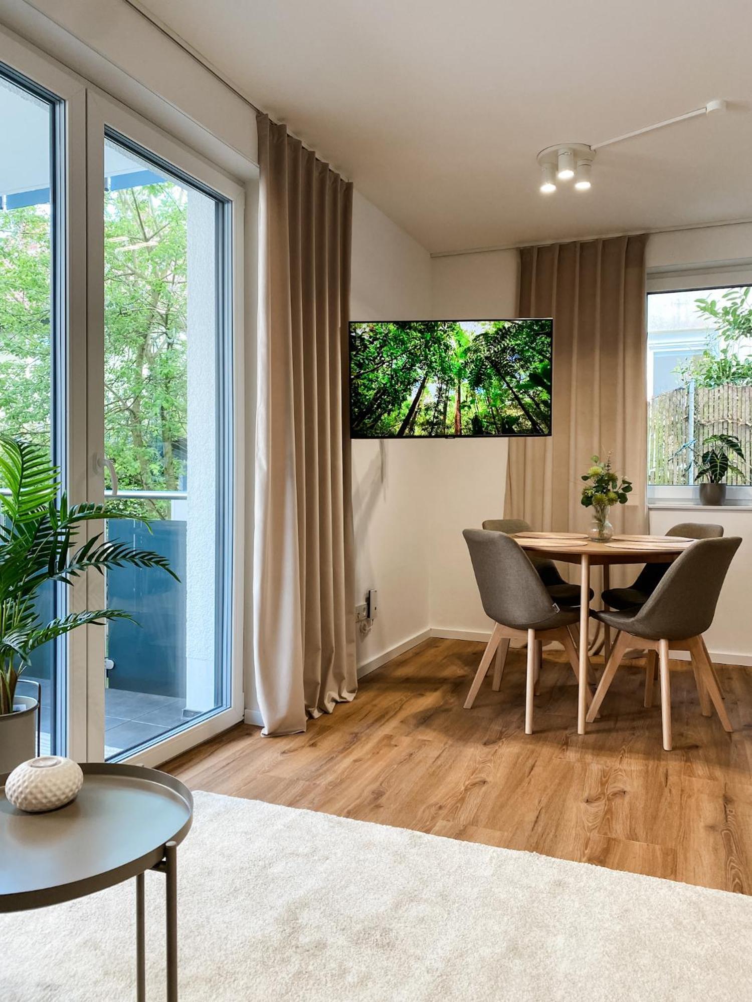 Deluxe Apartment In Bielefeld City Mit Parkplatz Und Balkon エクステリア 写真